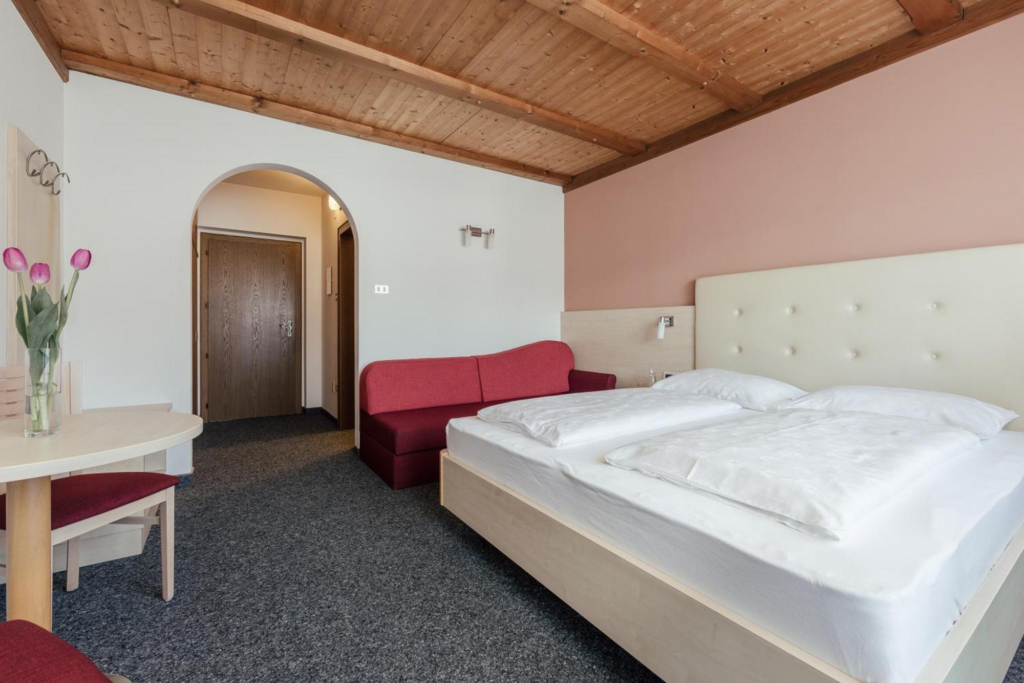 Hotel Garni Sirmian ميرانو المظهر الخارجي الصورة